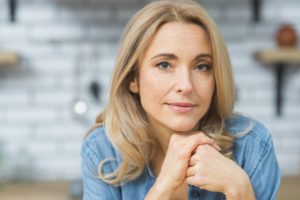 Menopausia y osteoporosis: ¿Por qué aumenta su riesgo durante esta etapa?